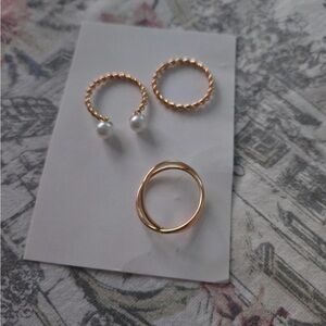 Elegant Gold and Pearl Ring Set